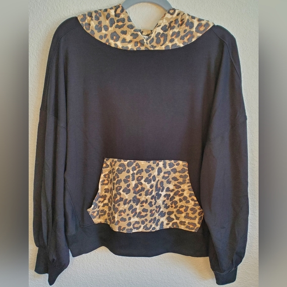 Zenana Black and Animal Print Hoodie. NWOT - Picture 11 of 11